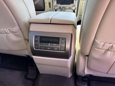 Used 2014 Lexus GX 460 w/ Premium Package AWD/4WD image 14