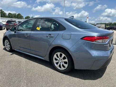 Used 2024 Toyota Corolla LE FWD image 6