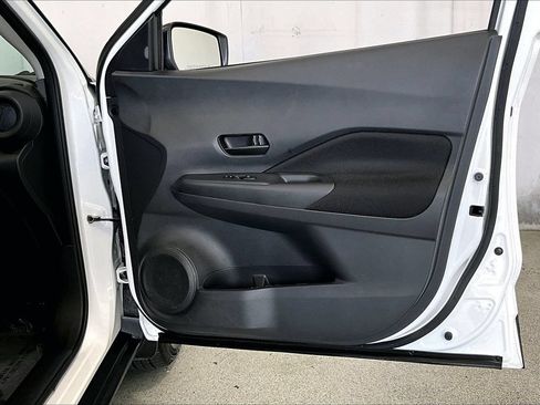 Used 2021 Nissan Kicks S FWD image 26