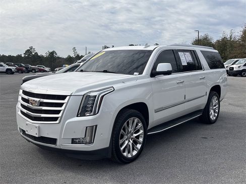 Used 2019 Cadillac Escalade ESV Luxury image 10