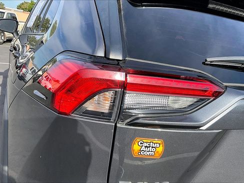 Used 2021 Toyota RAV4 XLE FWD image 29
