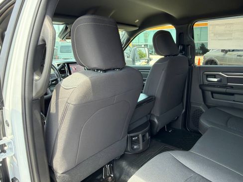New 2026 RAM 3500 Big Horn AWD/4WD image 17