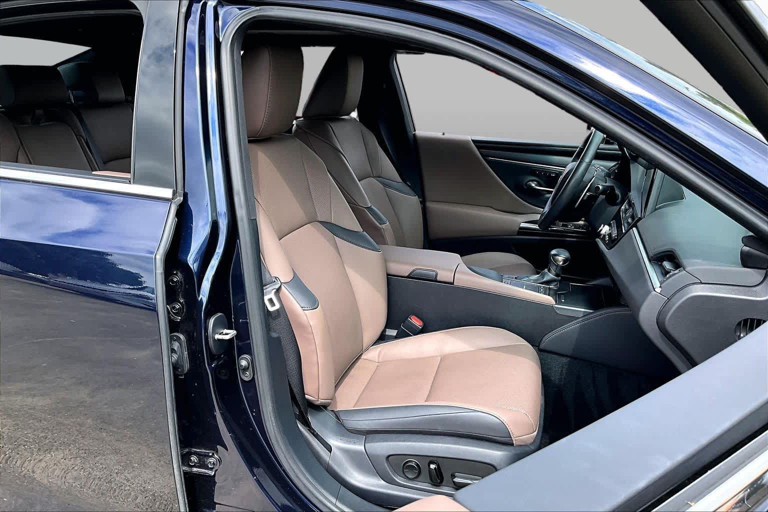 Used 2022 Lexus ES 350 w/ Premium Package FWD image 8