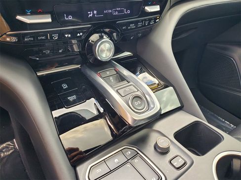 Used 2023 Acura MDX FWD w/ Technology Package image 34