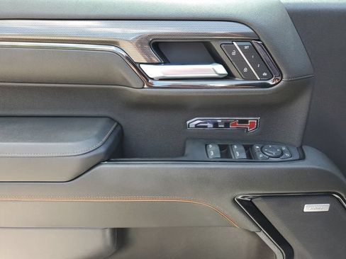 Used 2023 GMC Sierra 1500 AT4 w/ AT4 Premium Package AWD/4WD image 17