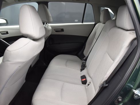 Used 2023 Toyota Corolla Cross LE w/ Moonroof Package image 12