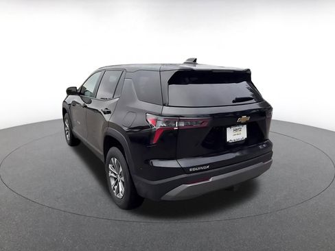 Used 2025 Chevrolet Equinox LT image 11