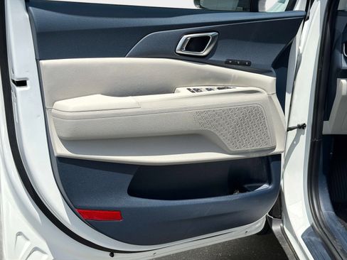 New 2026 Kia Carnival EX FWD image 15