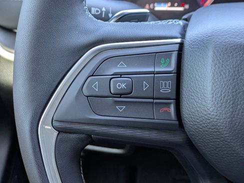 New 2025 Jeep Grand Cherokee L Laredo w/ Luxury Tech Group I image 28