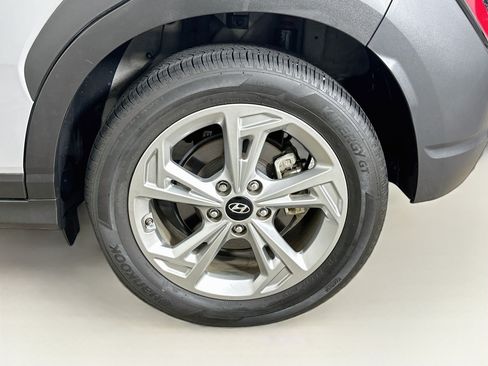 Used 2023 Hyundai Kona SEL w/ Convenience Package AWD/4WD image 11