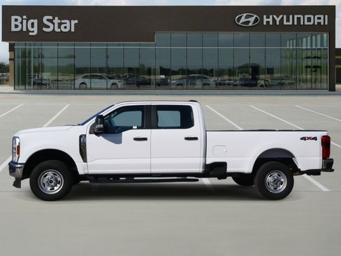 Used 2024 Ford F250 XL w/ 360-Degree Camera Package image 2