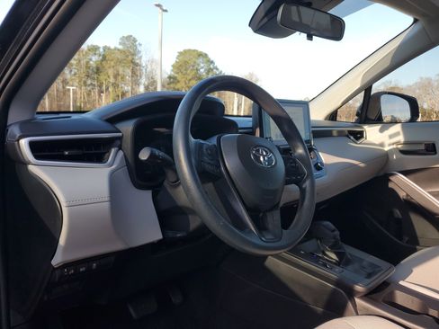 Used 2026 Toyota Corolla Cross L image 15