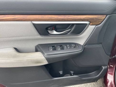 Used 2019 Honda CR-V EX image 8
