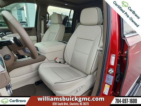 Used 2025 GMC Yukon XL Denali w/ Denali Reserve Package image 21