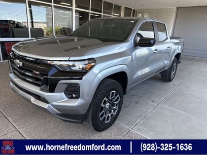 Used 2024 Chevrolet Colorado Z71 w/ Z71 Convenience Package 2