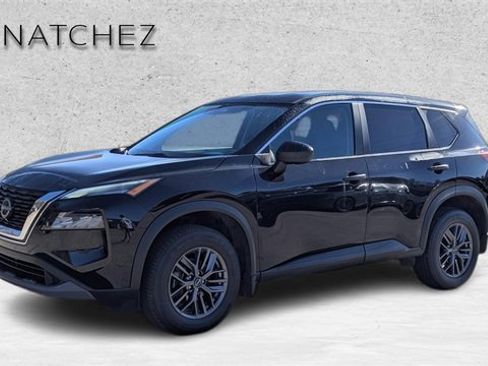 Used 2023 Nissan Rogue S image 1