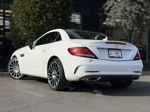 Used 2019 Mercedes-Benz SLC 300 image 19