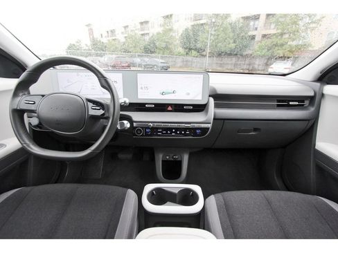 Certified 2023 Hyundai Ioniq 5 SE w/ Cargo Package RWD image 10