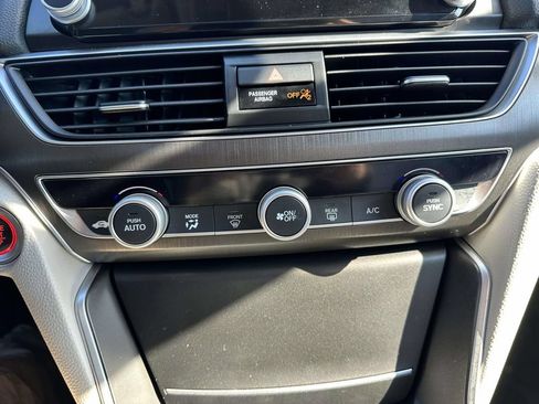 Used 2022 Honda Accord LX image 23