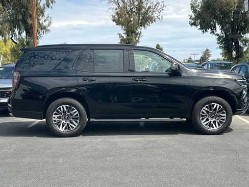 Used 2025 Chevrolet Tahoe Z71 w/ Z71 Off-Road Package AWD/4WD image 3