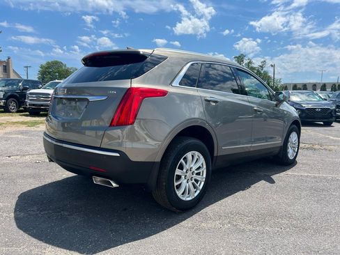 Used 2019 Cadillac XT5 AWD image 6