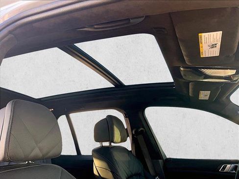 Used 2026 BMW X5 sDrive40i w/ M Sport Package image 17