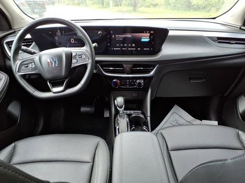 Used 2024 Buick Encore GX Sport Touring FWD image 10