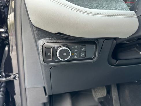 New 2025 Ford Explorer Platinum w/ LUX Leather Package image 11