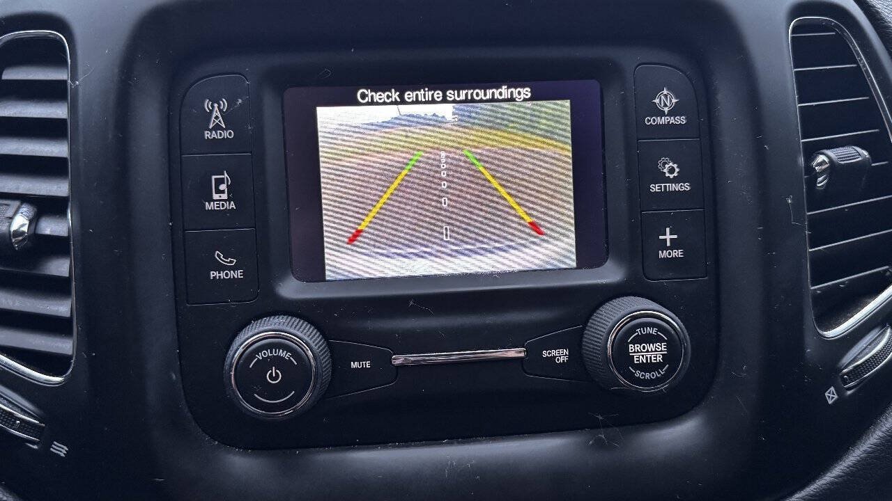 Used 2017 Jeep Compass Sport FWD image 18