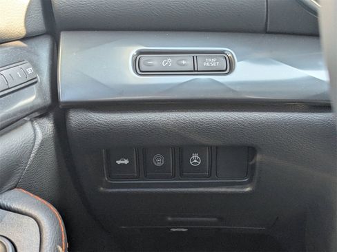 Used 2023 Nissan Maxima SR w/ Sport Mat Group image 30