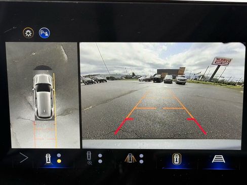 New 2026 Chevrolet Equinox RS w/ Convenience Package III FWD image 20