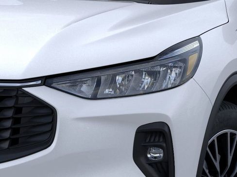 New 2025 Ford Escape SE image 41