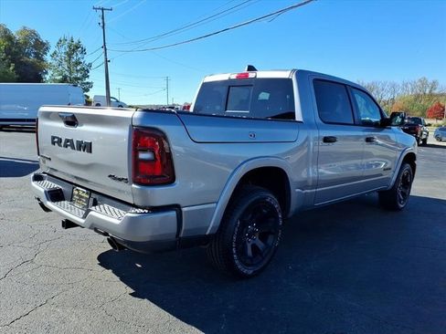 New 2026 RAM 1500 4x4 Crew Cab image 3