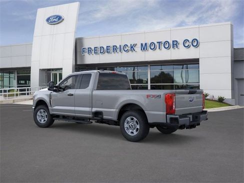 New 2026 Ford F250 XLT w/ FX4 Off-Road Package image 4