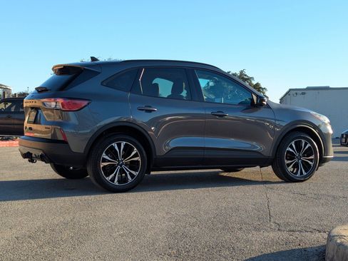 Used 2021 Ford Escape SEL w/ SEL Stealth AWD Package image 4