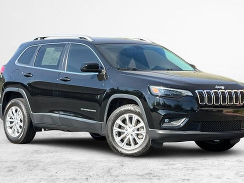 Used 2019 Jeep Cherokee Latitude w/ Popular Appearance Group AWD/4WD image 2