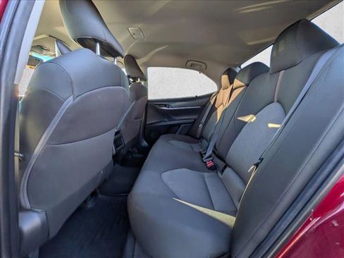 Used 2018 Toyota Camry LE image 16