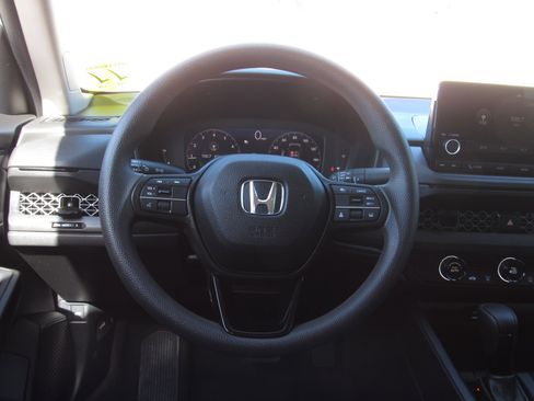Certified 2023 Honda Accord LX image 21