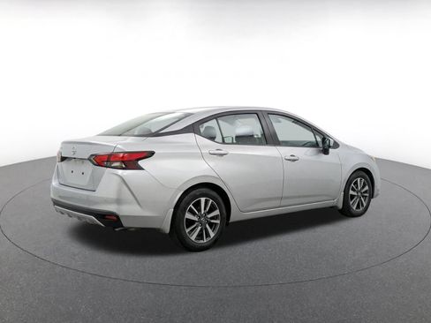 Used 2025 Nissan Versa SV FWD image 11
