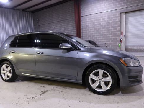 Used 2015 Volkswagen Golf TDI S FWD image 7
