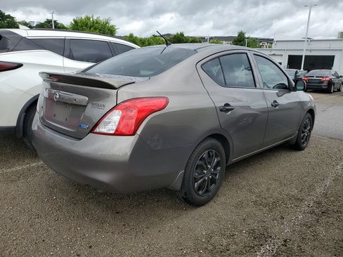 Used 2014 Nissan Versa S Plus FWD image 4
