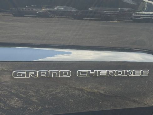 Certified 2017 Jeep Grand Cherokee Limited AWD/4WD image 20