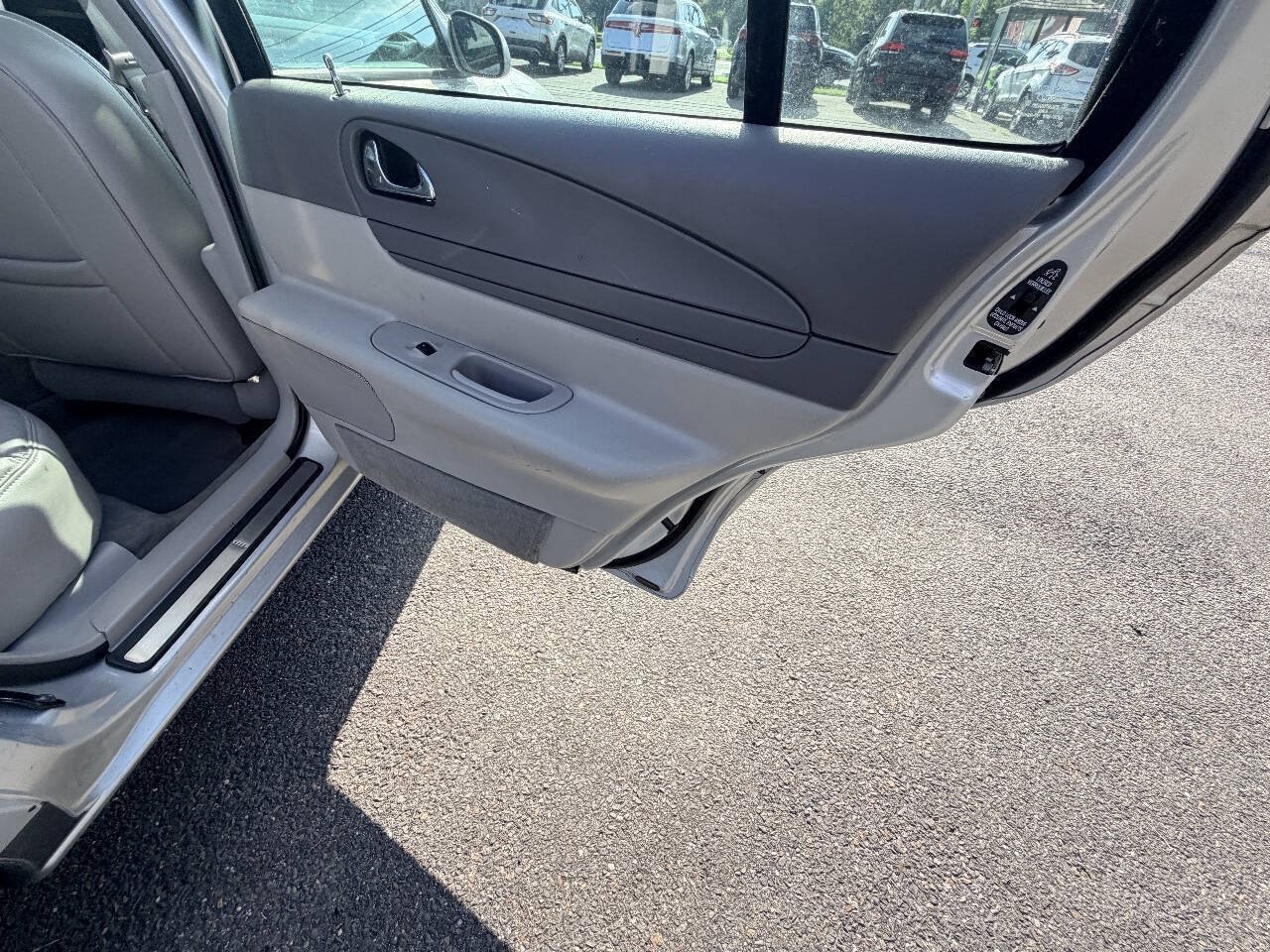 Used 1998 Lincoln Continental FWD image 50