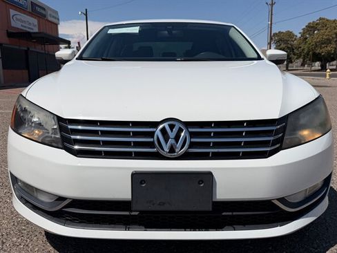 Used 2015 Volkswagen Passat TDI SEL Premium FWD image 4