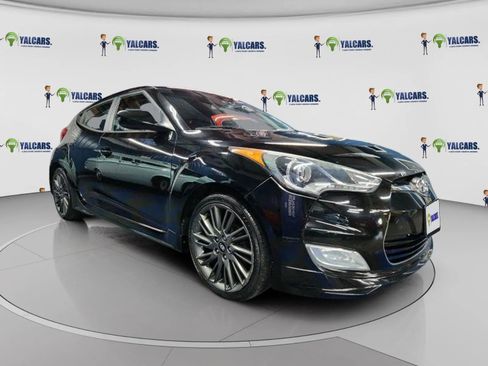 Used 2013 Hyundai Veloster RE:MIX Edition image 2