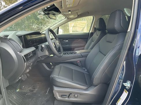 New 2025 Nissan Murano SV image 11