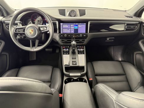 New 2025 Porsche Macan image 17
