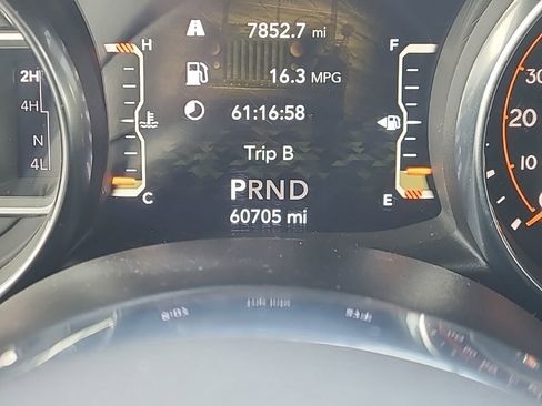 Used 2020 Jeep Gladiator Overland image 19