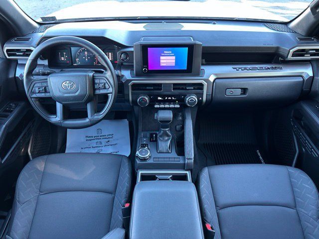 Used 2025 Toyota Tacoma SR5 AWD/4WD image 40
