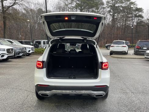 Certified 2022 Mercedes-Benz GLC 300 4MATIC w/ Driver Assistance Package image 9